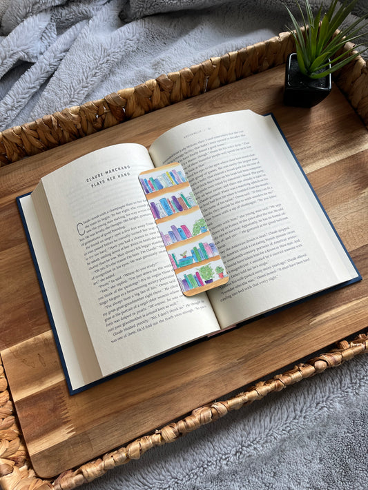 Watercolor Reads Outlined Bookshelf Bookmark