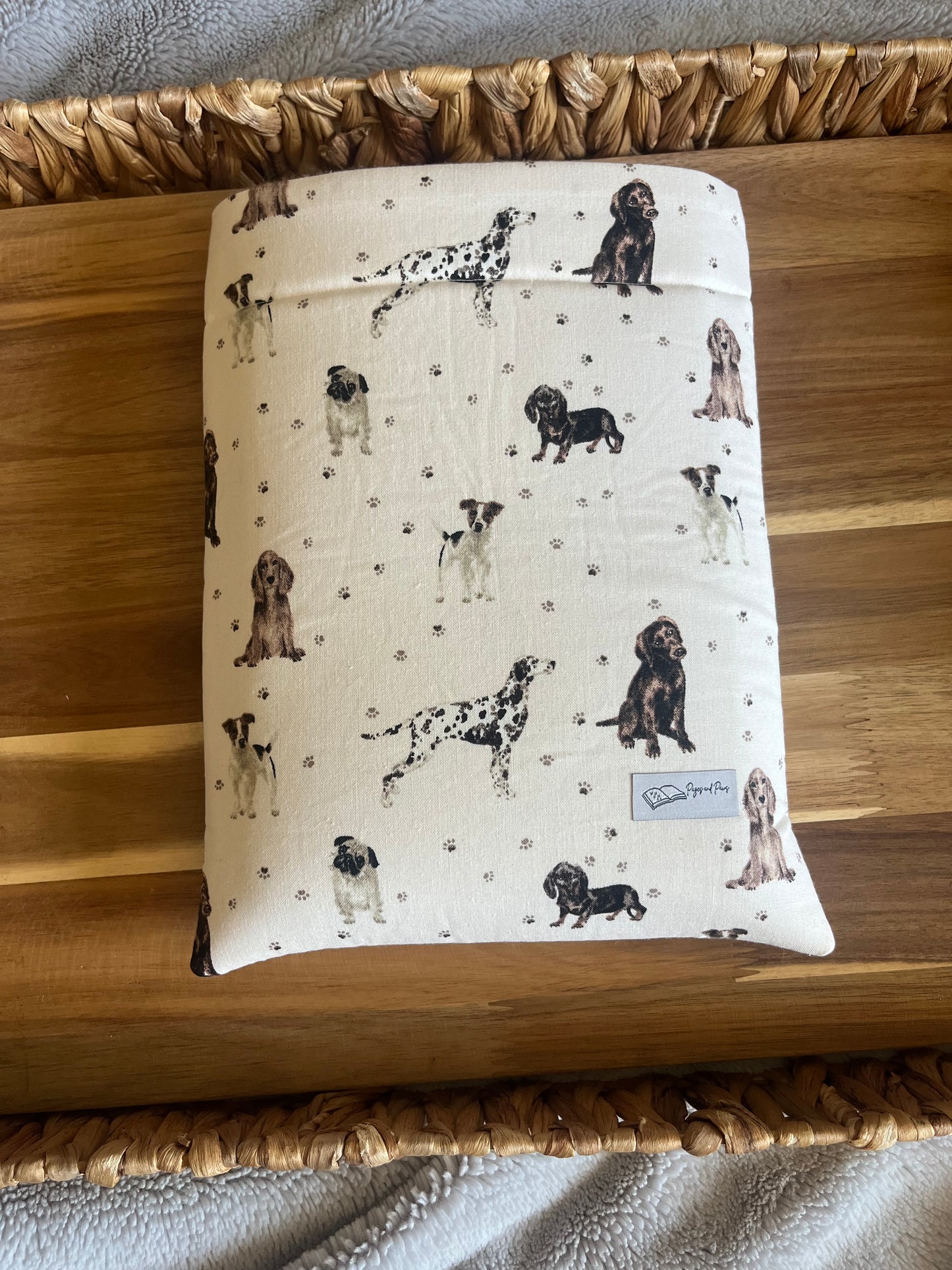 Classy Paws Book Sleeve