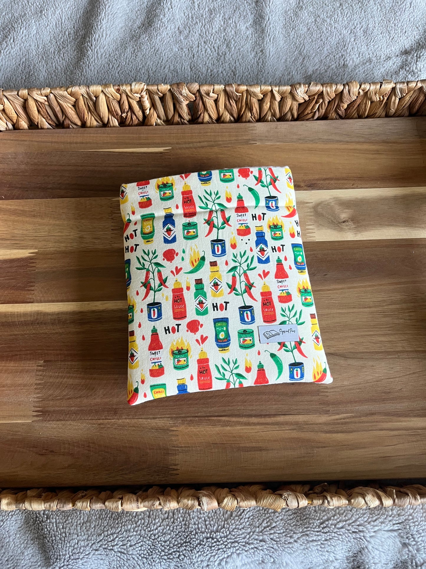 Hot & Spicy Sauces Book Sleeve
