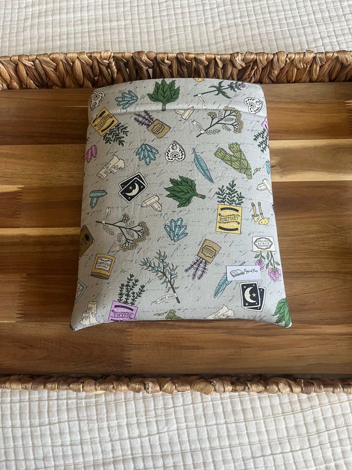 Witches Be Brewing Book Sleeve