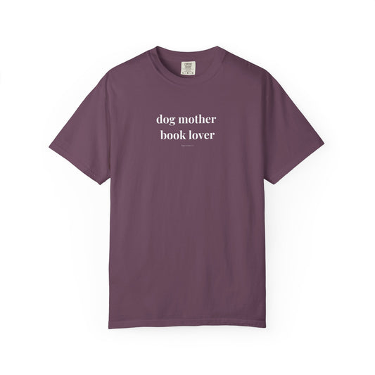 dog mother, book lover (lowercase) T-shirt