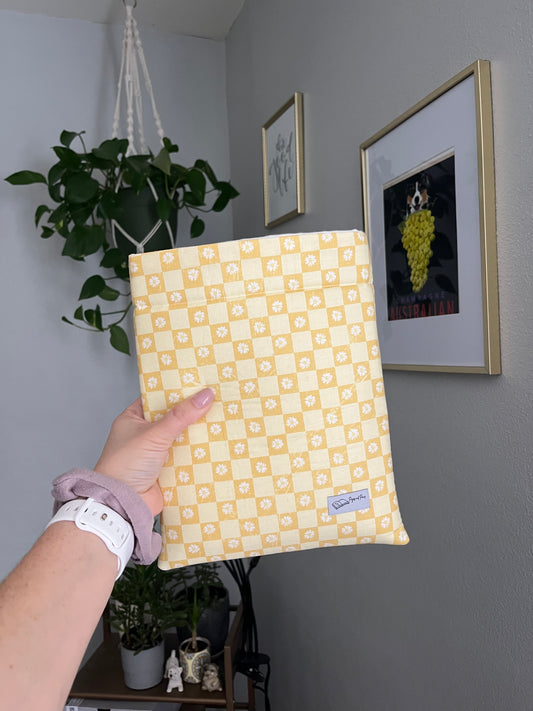 Yellow Checkered Daisies Book Sleeve