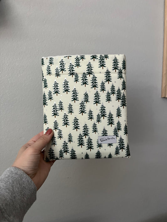 Rifle Paper Co Snowy Pines Book Sleeve