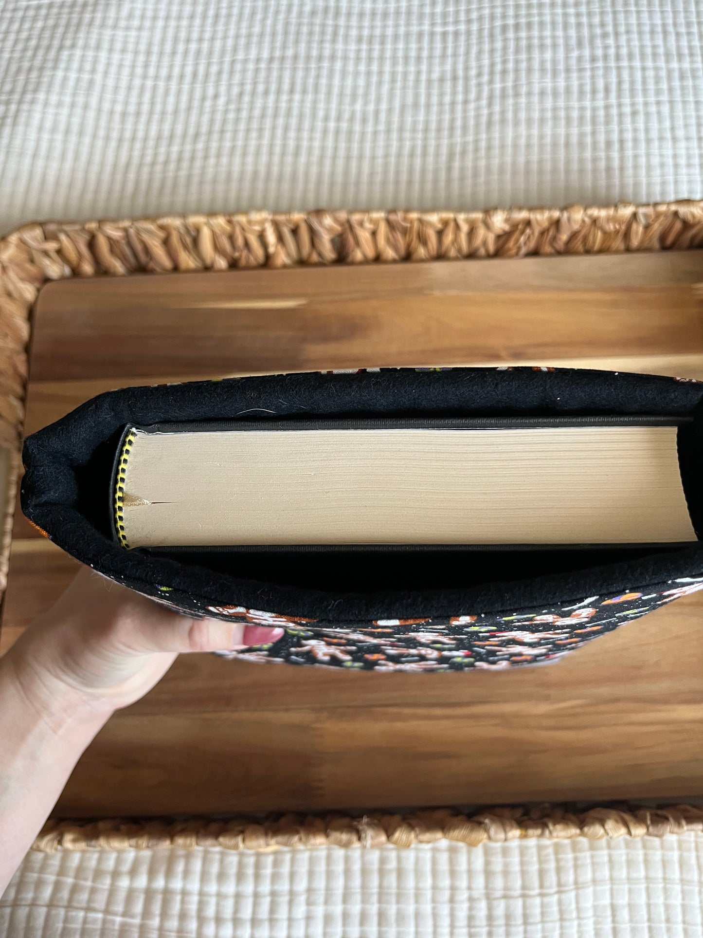 Skeleton Gingerbread Man Book Sleeve